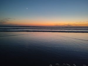Die Angst ins Ausland zu gehen - Titelbild, Sonnenuntergang am Atlantik